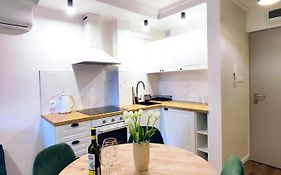 Szmaragdowy Apartament nad Zalewem